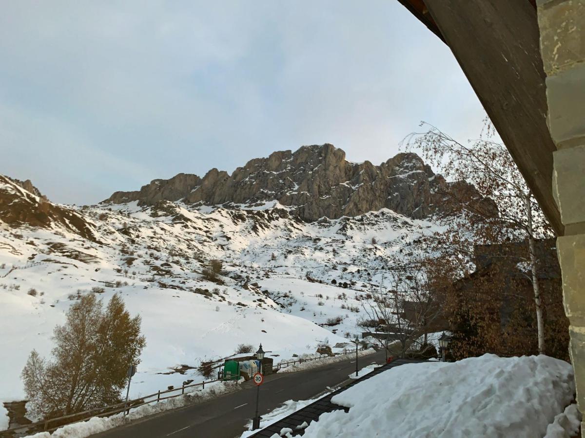 Chalet Los Ibones - Lodge פורמיגל מראה חיצוני תמונה